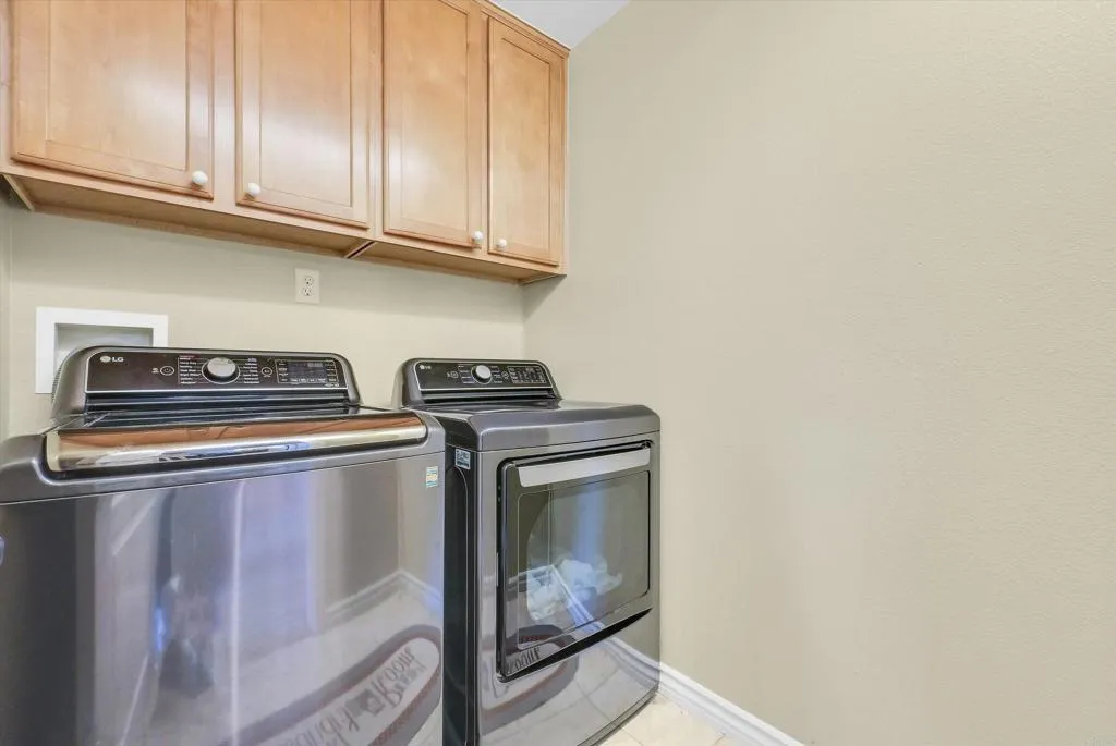 34233 Toyon Court, Lake Elsinore, California 92532 home-pic-22